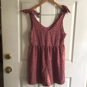 Women’s romper xs